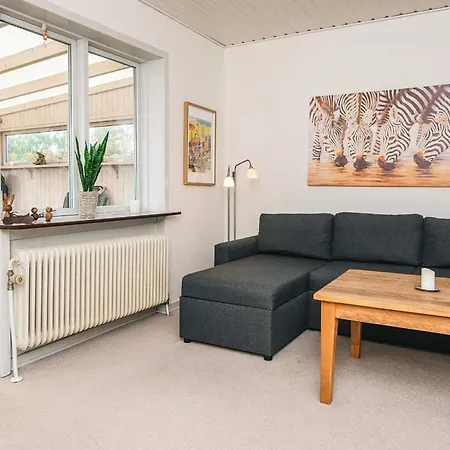 6 Person In Semesterbostad